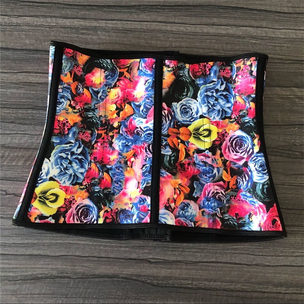 !!! SOLD!!! NWT Floral Flowers Waist Trainer - Picture 2 of 8